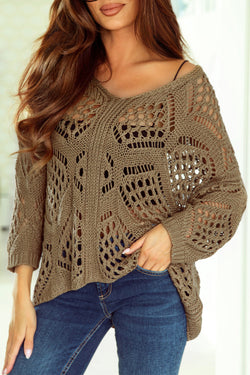 Khauk sweater with bat handle and V-neck in openwork knitting