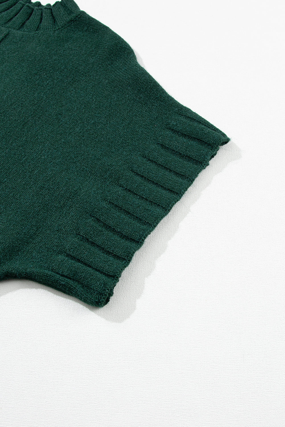 Schwärzgrüner Scheinhalsschläger Kurzarm Strickpullover