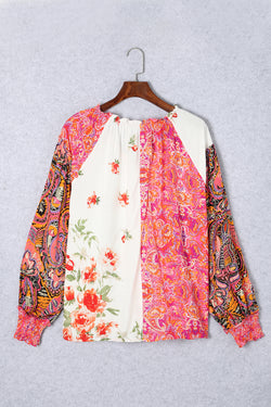 Boutonnate blouse in V -collar and multicolored floral patchwork