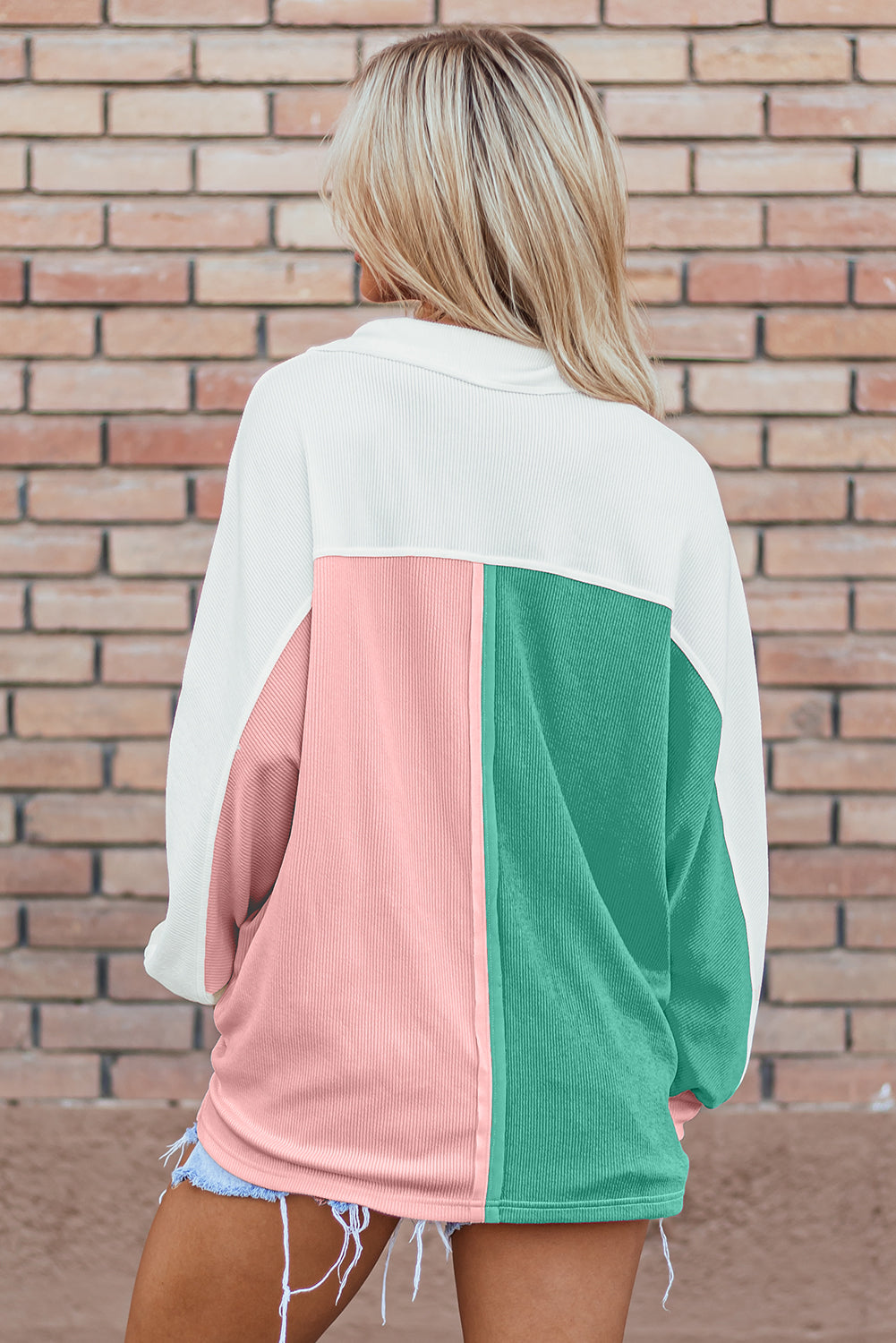 Sweat-shirt oversize rose à col côtelé et color block