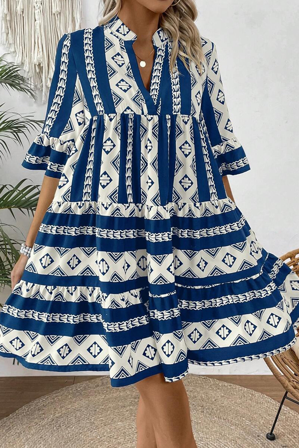 Blue Geometric Print gegen Nacken gekräuseltes Kleid