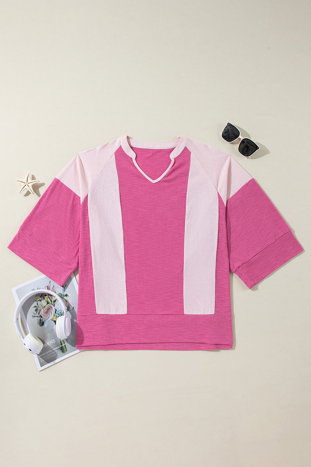 Blusa oversize con mangas 3/4 y bloques de color texturizados en rosa brillante