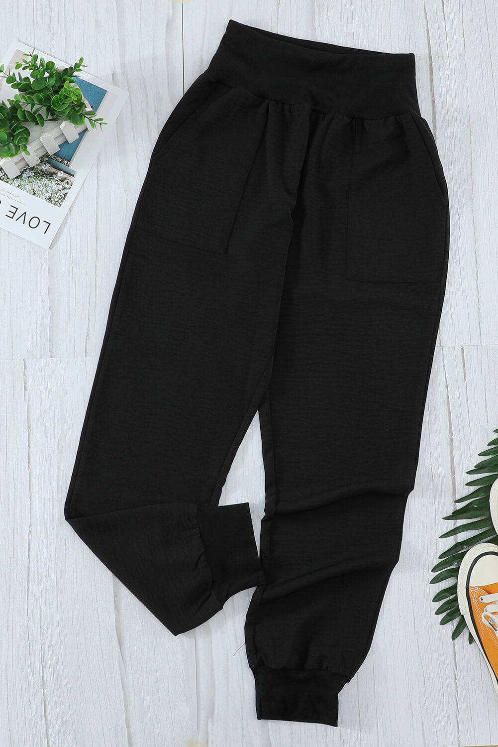 Black casual jogging pants with pockets