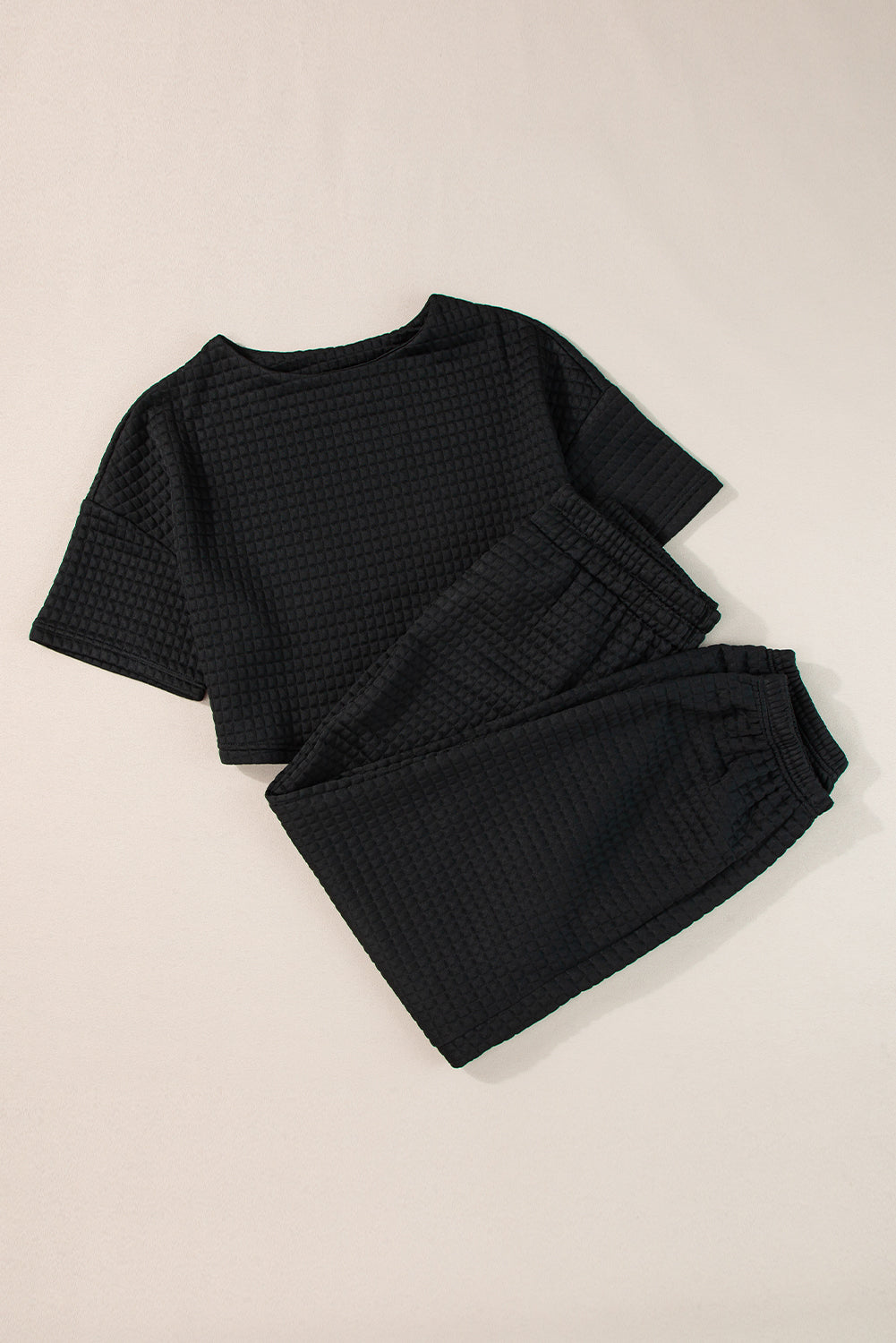 Black Trellis Textured Cropped T-Shirt and Jogger Pants Set