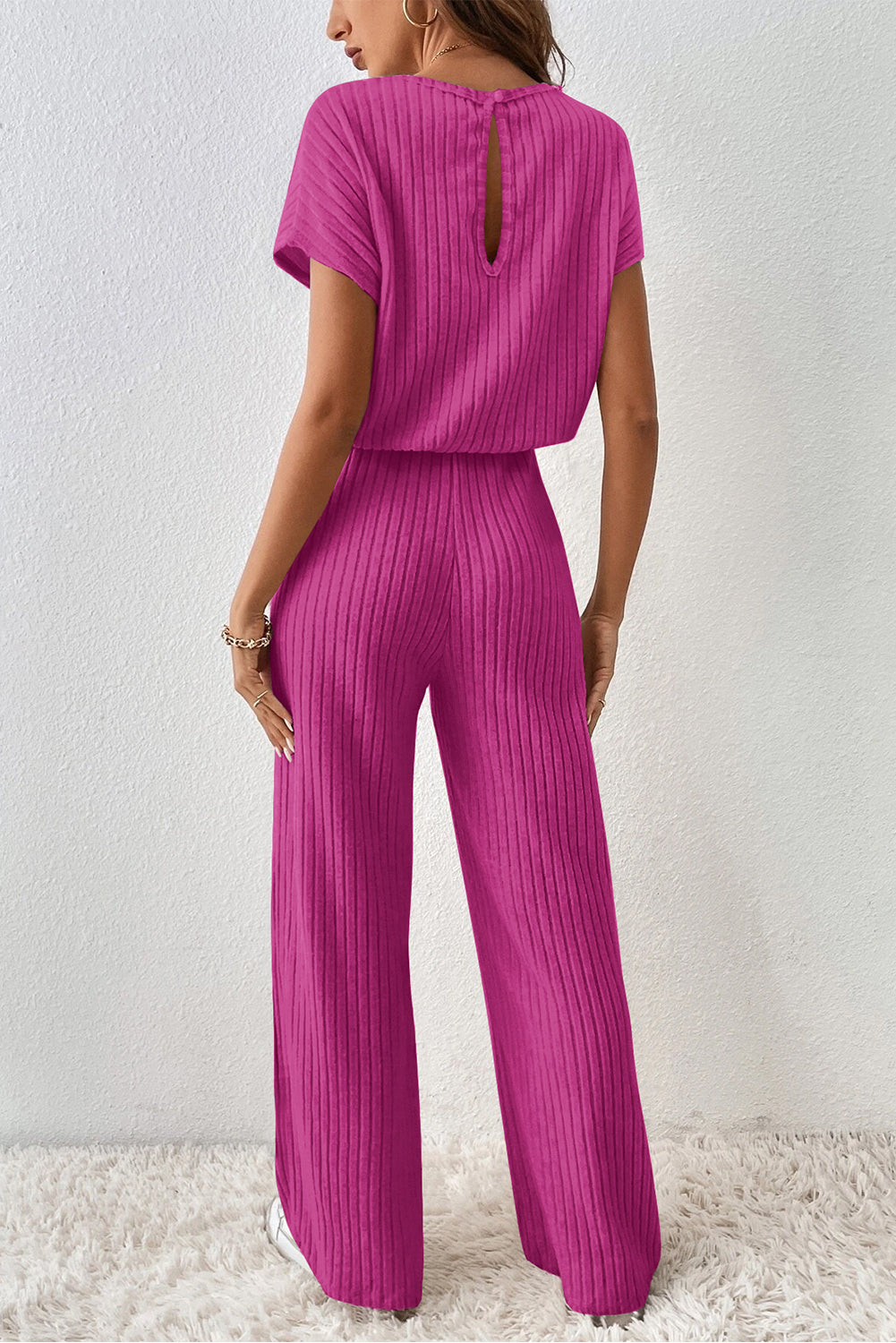 Rose Red Festkurzfarbe, gerippter kurzärmeles Weitbein -Jumpsuit