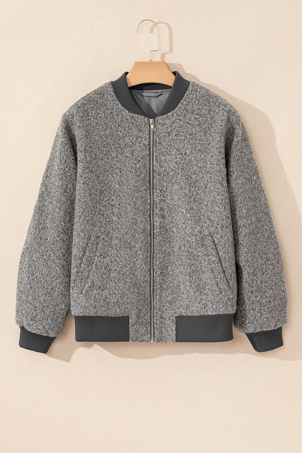 Veste à manches zippées et poches en fourrure gris moyen