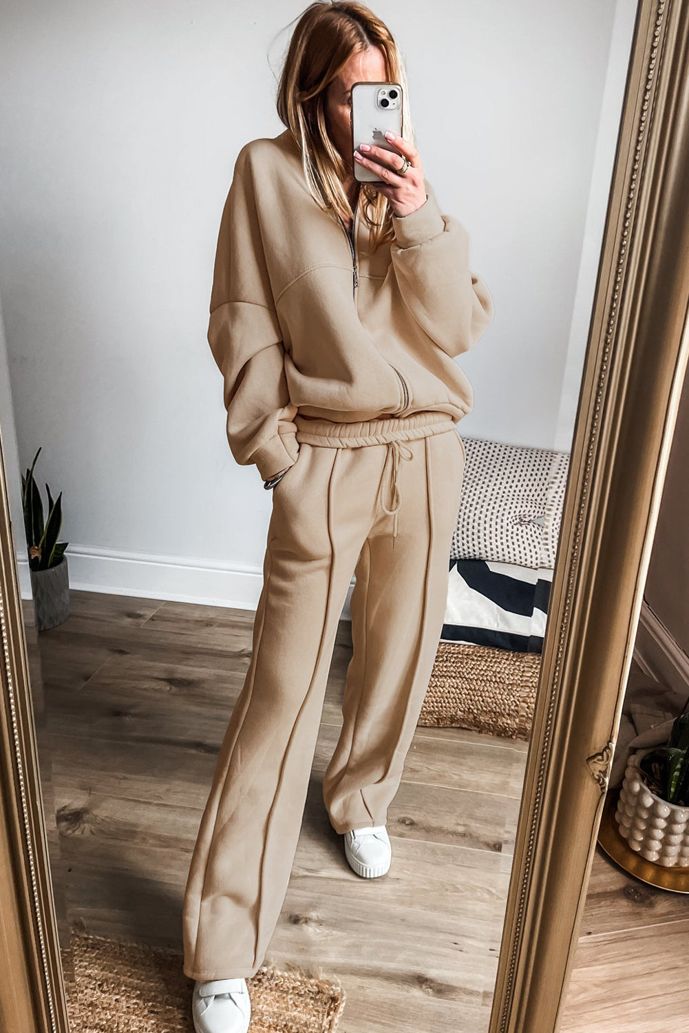 Ensemble veste zippée à coutures unies et pantalon à taille avec cordon de serrage abricot-A WOMAN WE LOVE