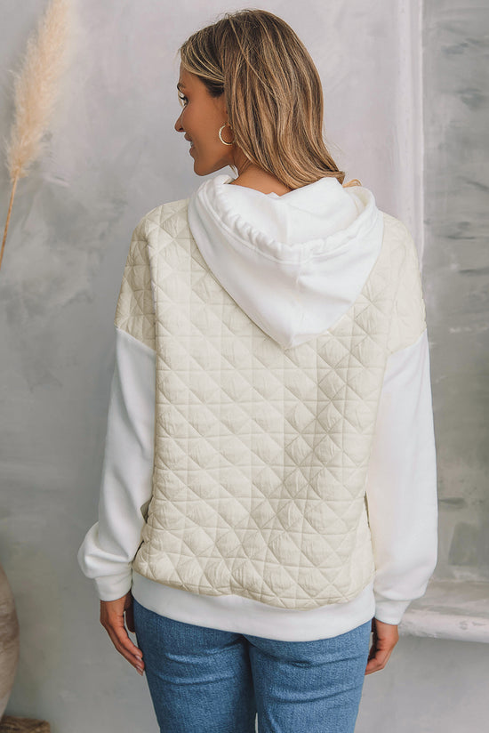 Sweat à capuche beige avec poche kangourou et patchwork matelassé à épaules tombantes