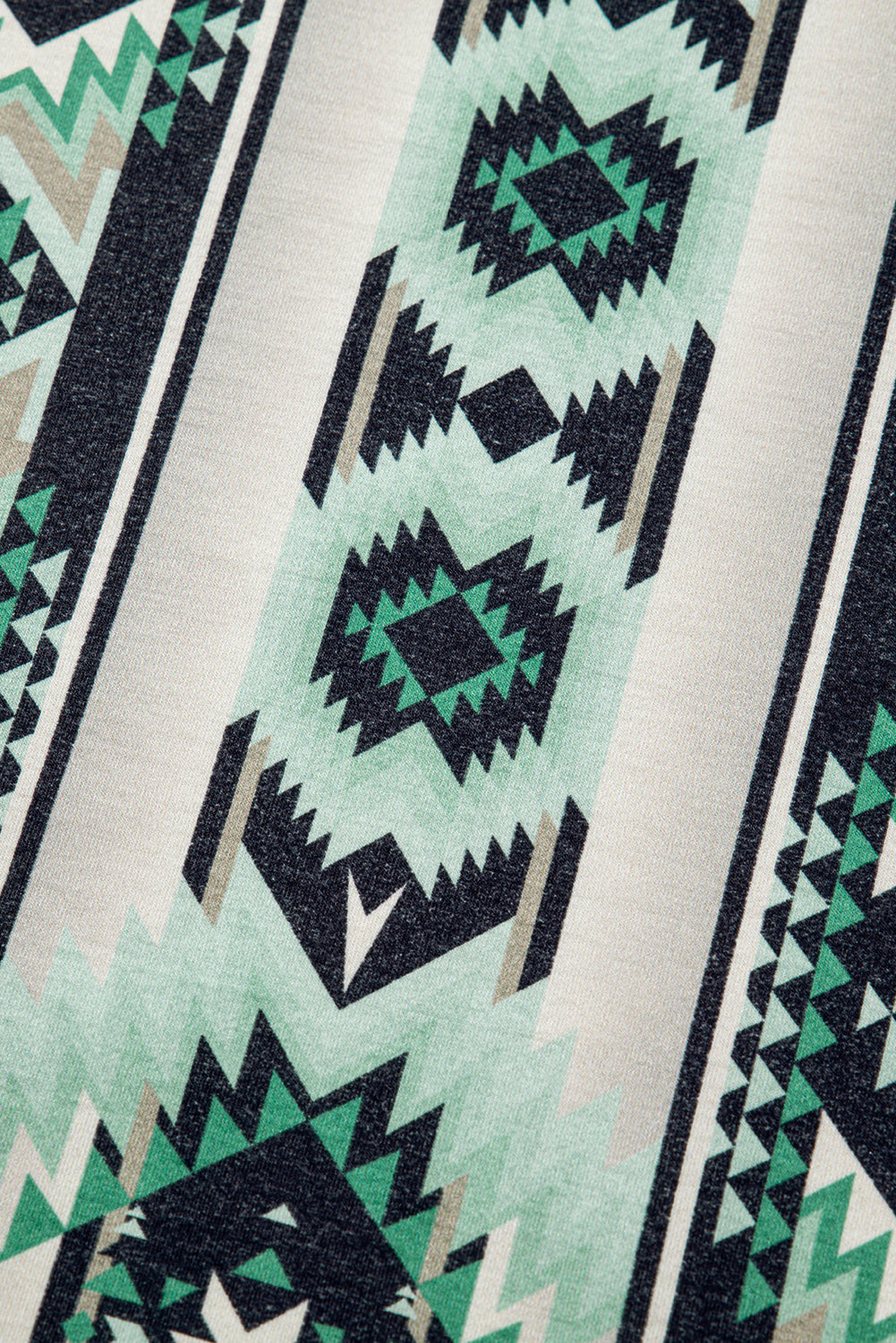 T-shirt Green Retro Aztec Print Plus Size