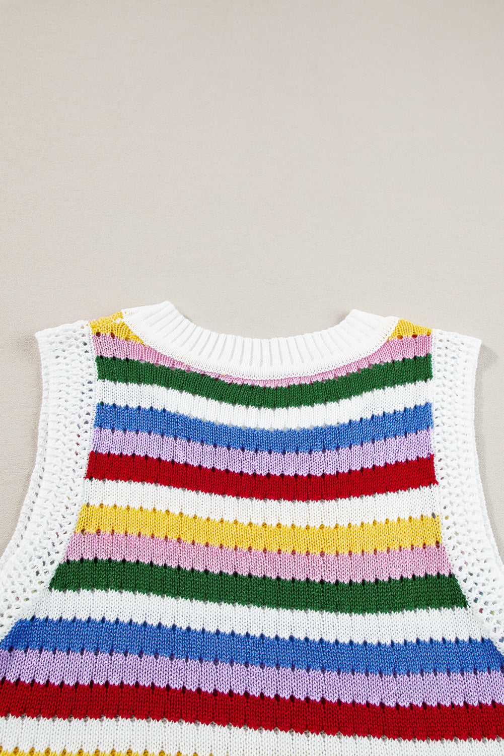 Gilet pull slim à œillets en tricot à rayures multicolores