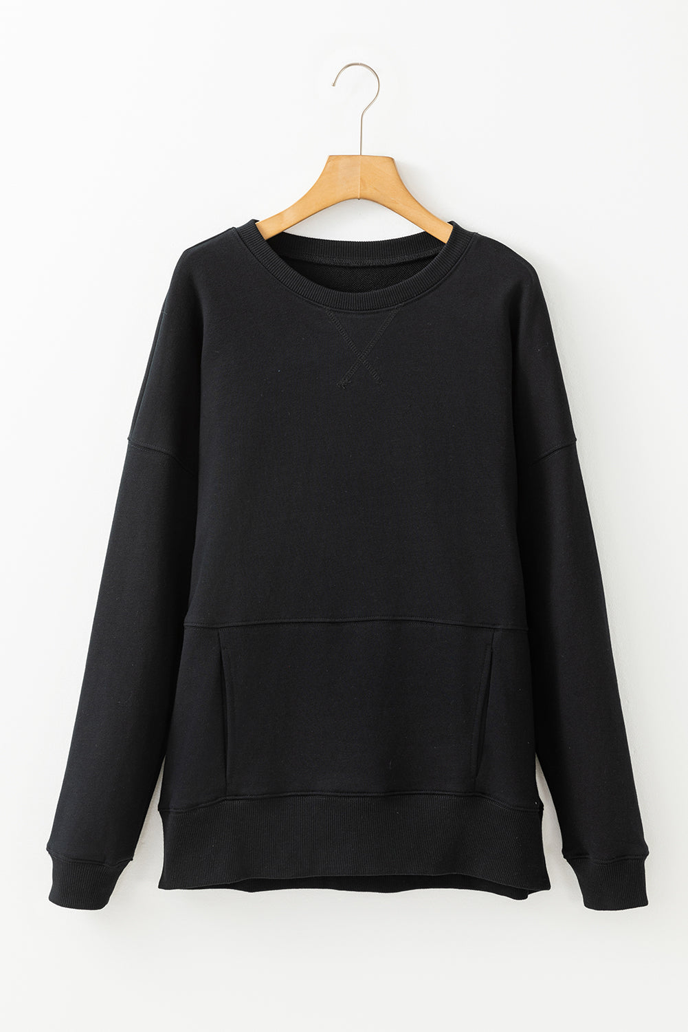 Black loose sweatshirt with pockets and dropped shoulder cross seams