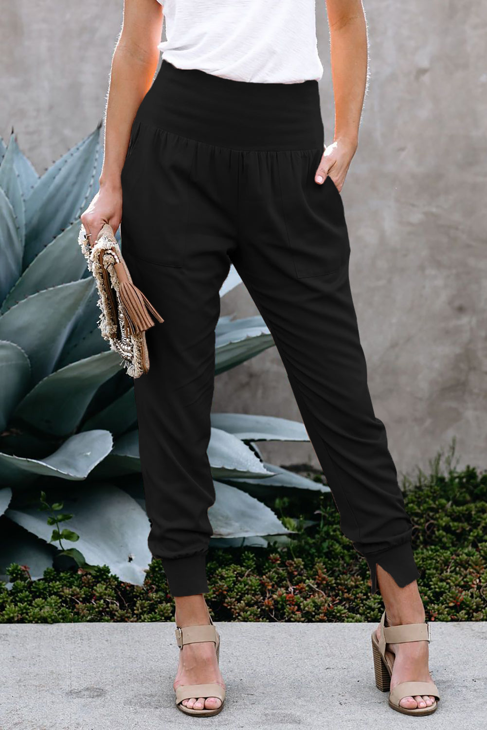 Black casual jogging pants with pockets