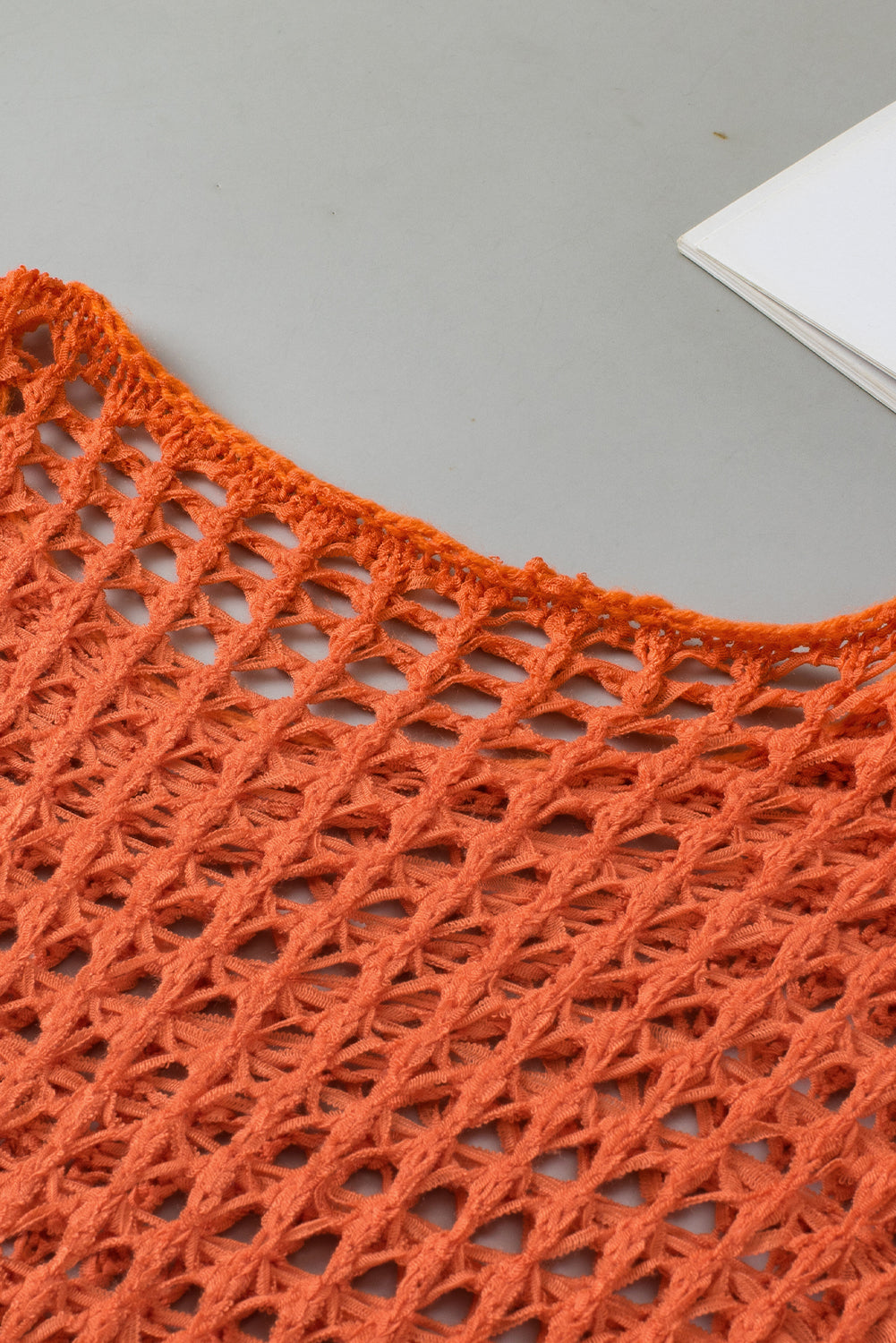 Sweater de túnica de manga de campana de crochet de punto de punto abierto de color naranja