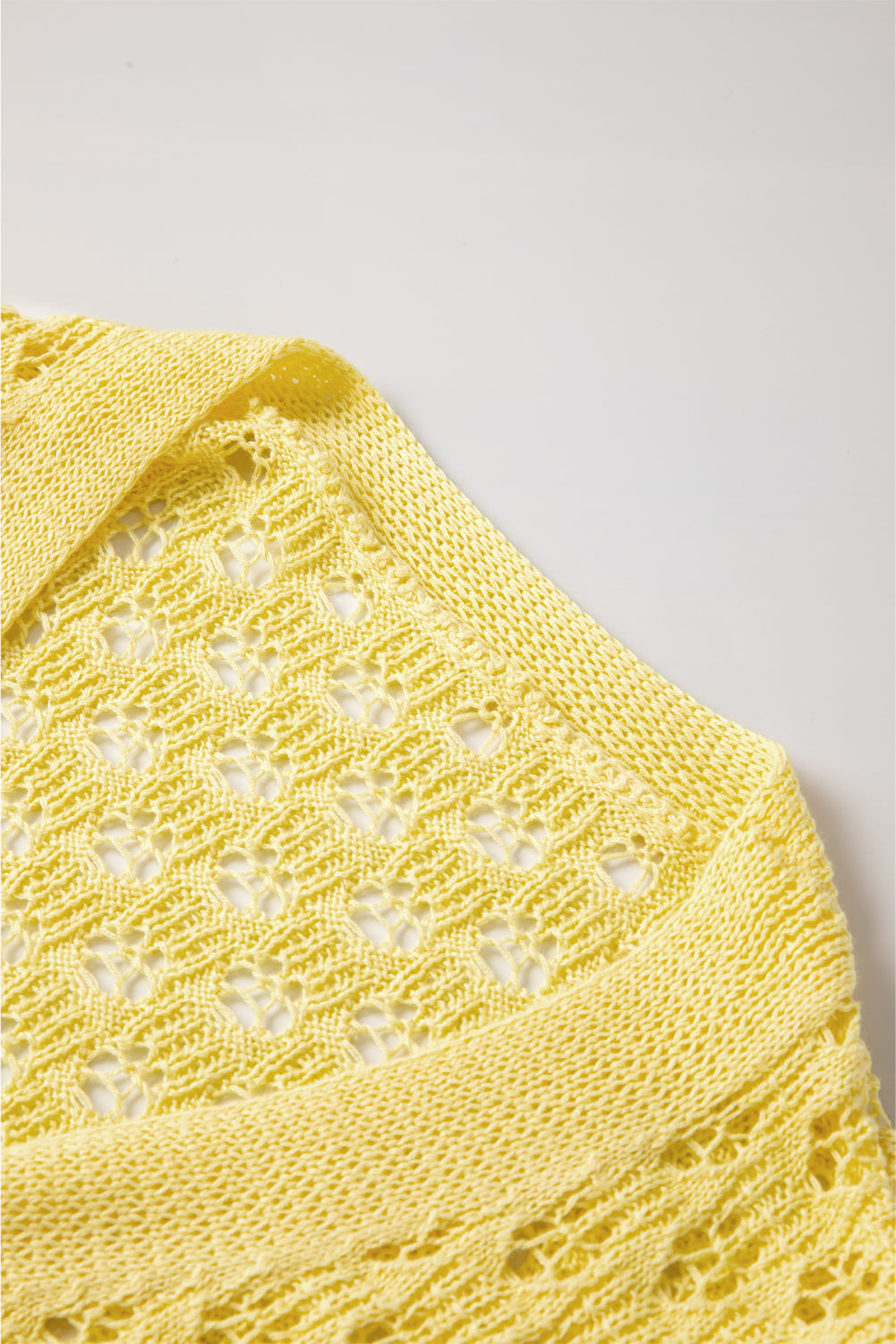 Cardigan pull jaune en maille pointelle à col en V