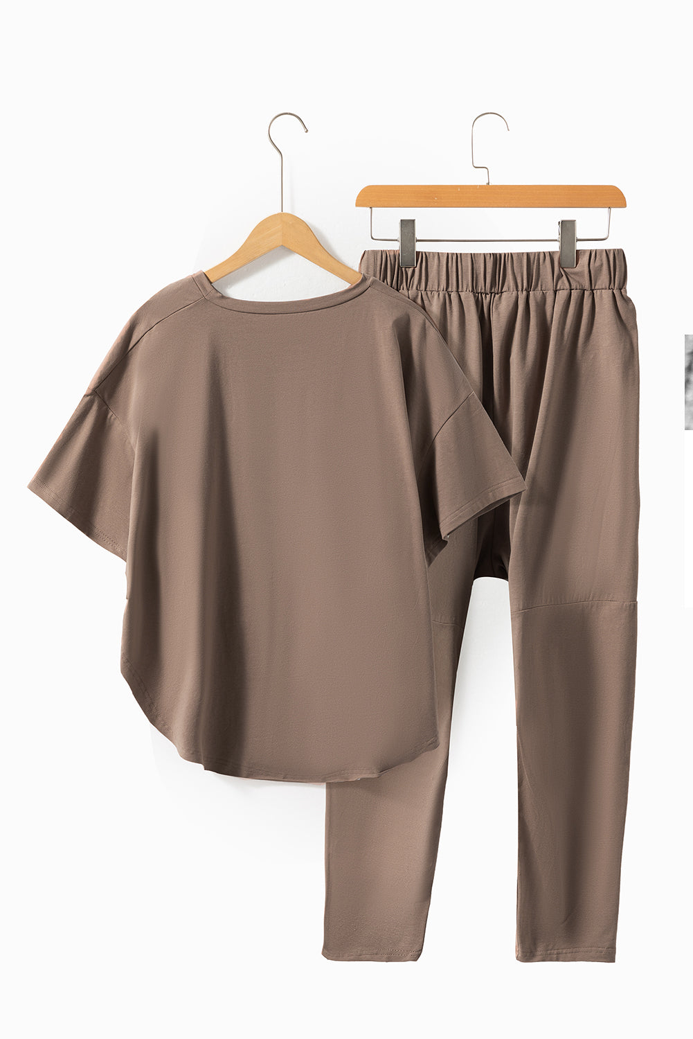 Simplemente Taupe Conjunto de pantalones de ajuste y pantalones de ajuste en cuadros bajos