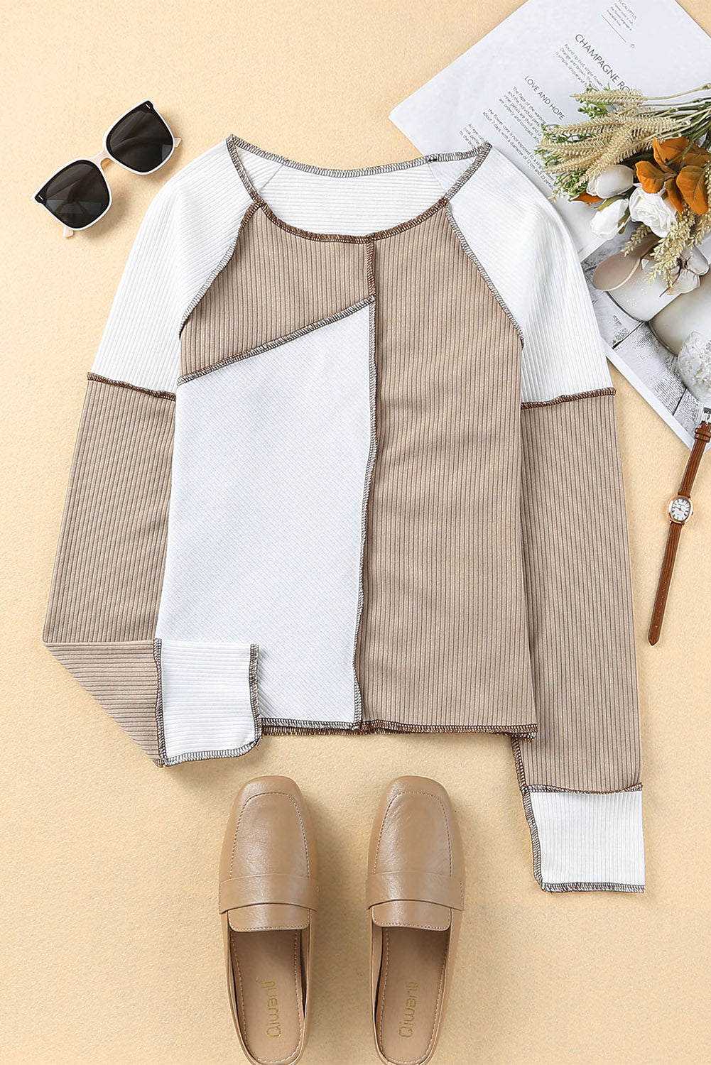 White ribbed knitting top with colored blocks *
