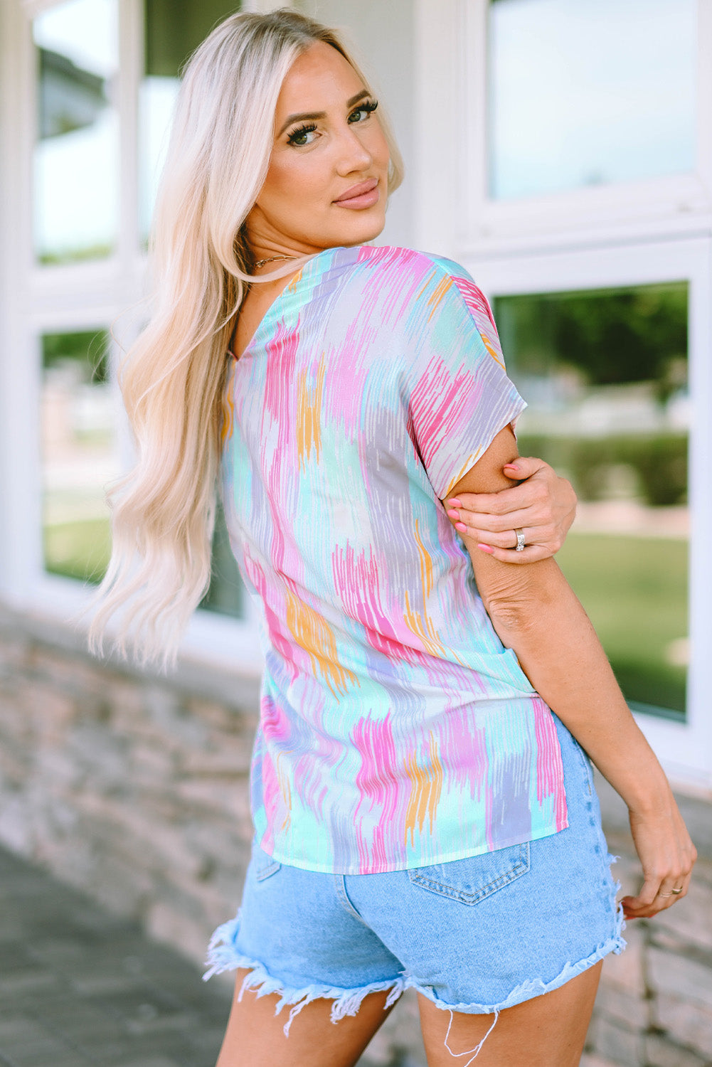 Multicolor -abstrakte Druck gegen Nacken -Dolman -Bluse