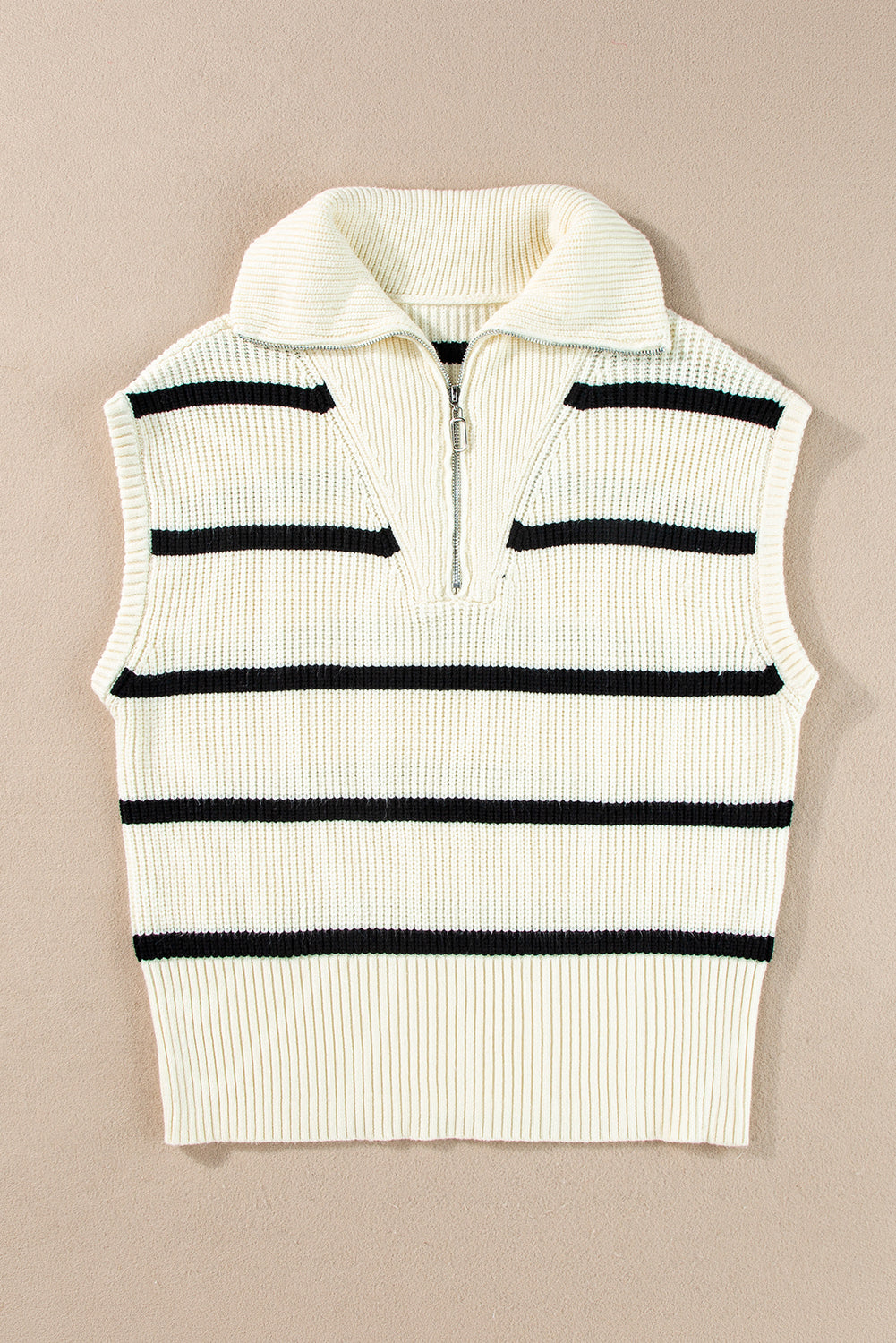 Haut en tricot à manches courtes et col zippé à rayures blanches