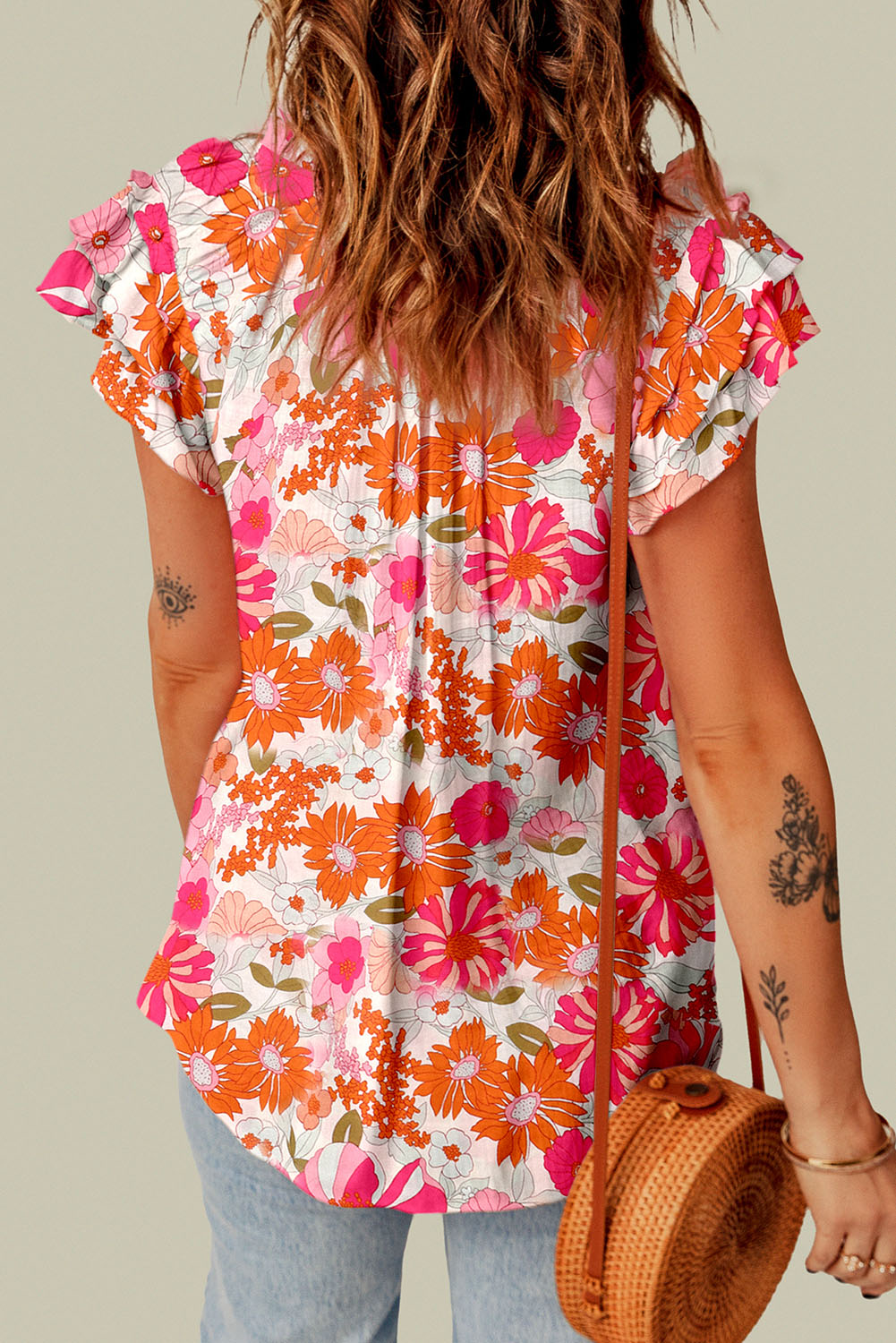 Blouse florale multicolore fendue à col en V et manches à volants