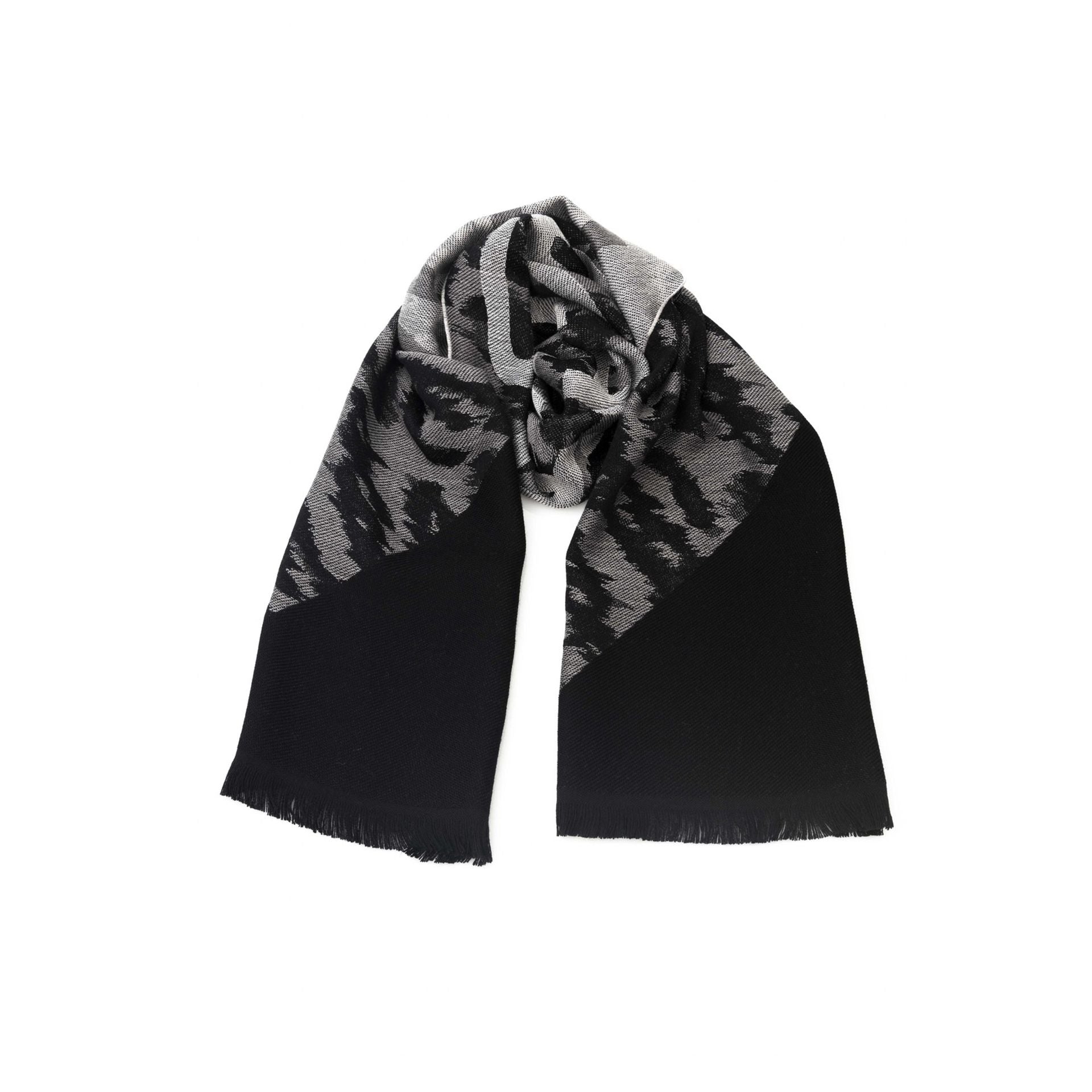 Cavalli Class Echarpes-A WOMAN WE LOVE