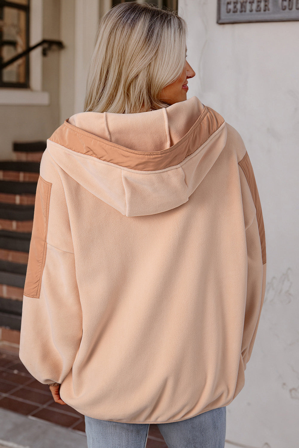 Sweat à capuche Sherpa surdimensionné à demi-zip et patchwork beige clair français