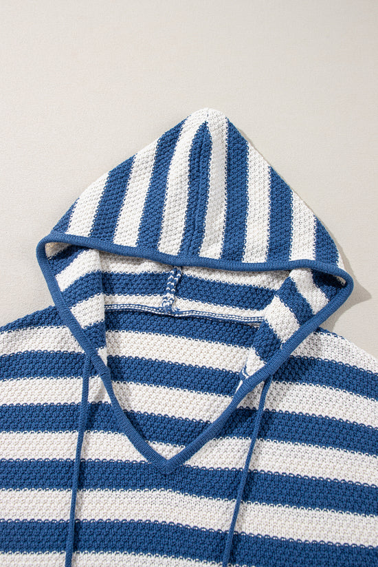 Pull à capuche avec cordon de serrage et poches à col en V et rayures bleues