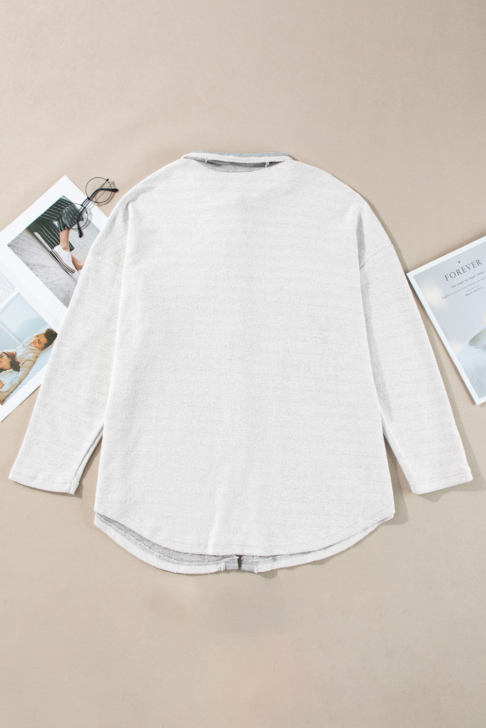 Gray relaxed jacket with contrasting flap pockets