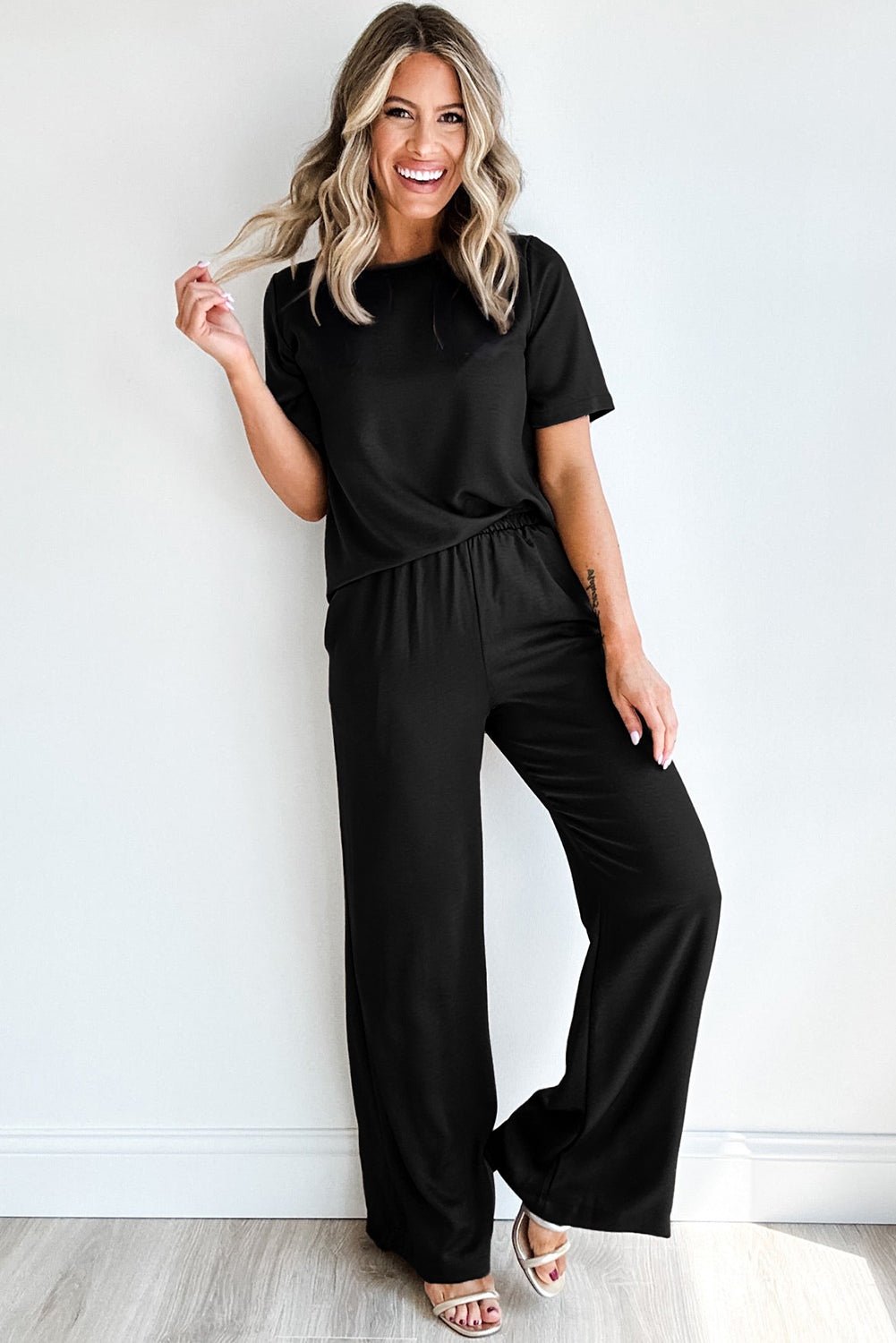 2 Piece Set Solid Color Black T-Shirt and Wide Leg Pants