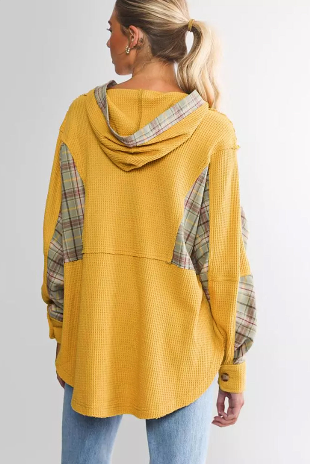 Sweat à capuche Henley jaune avec poches et patchwork à carreaux en tricot gaufré