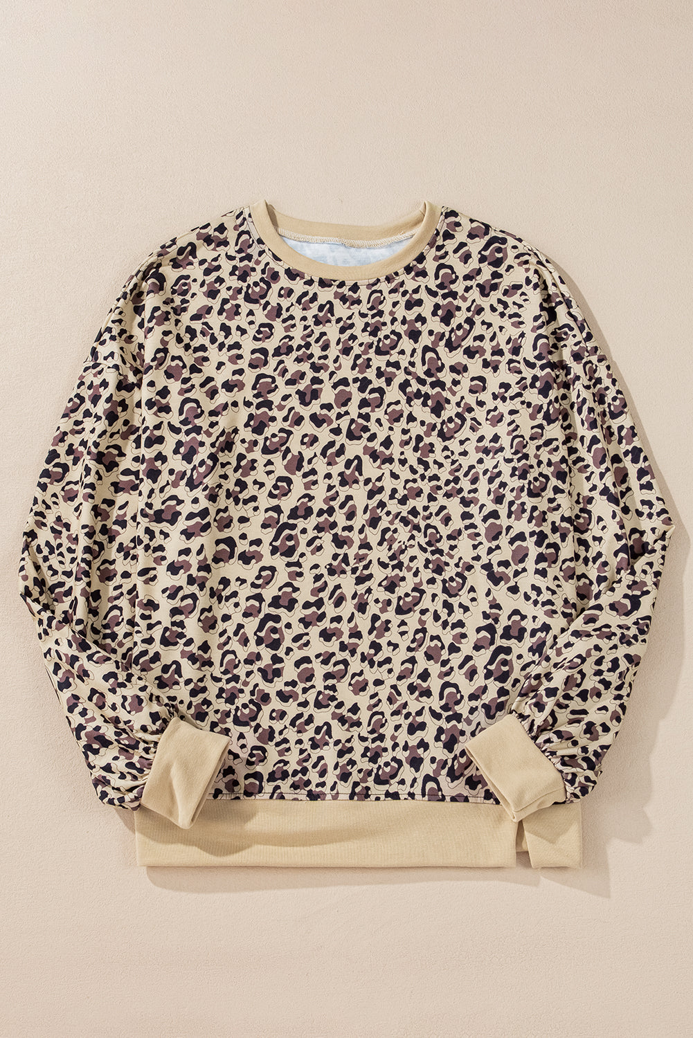 Pergamino leopardo estampado de estampado sudadera de cuello