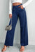 Distlected relaxed jeans with a right leg and washed -out blue veil