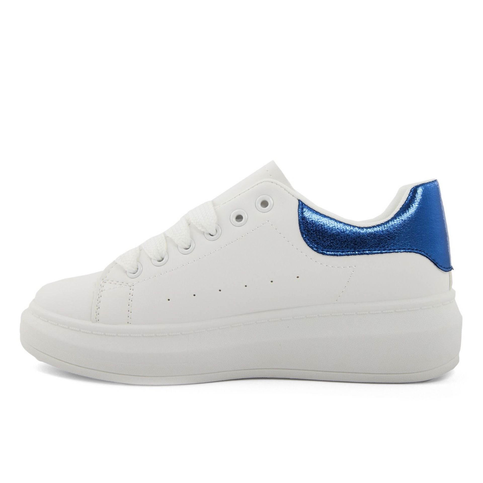 Fashion attitude sneakers
