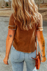 Wurned knitting t-shirt with frowning edges and brown contrasting seams