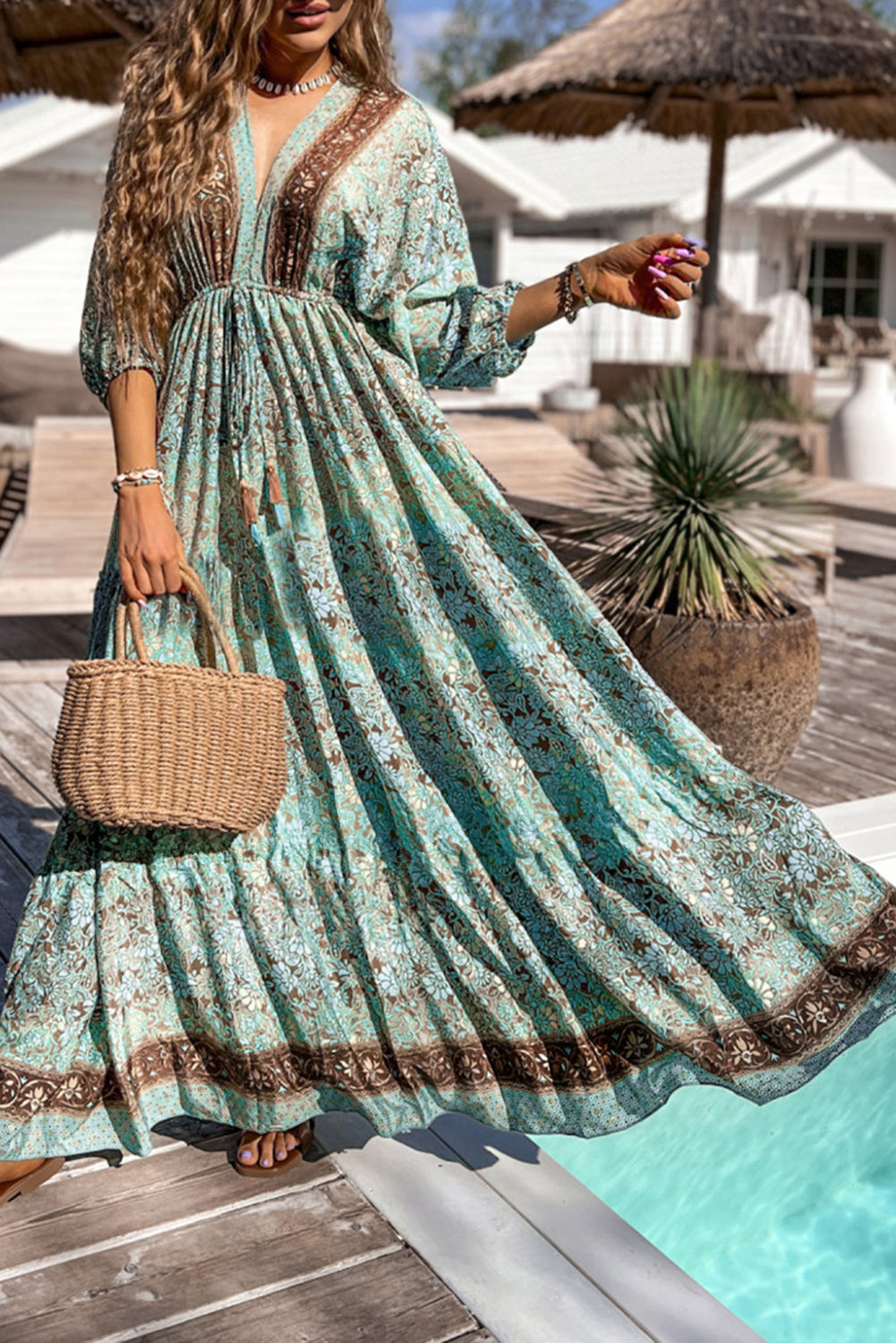 Long bohemian dress with floral print *