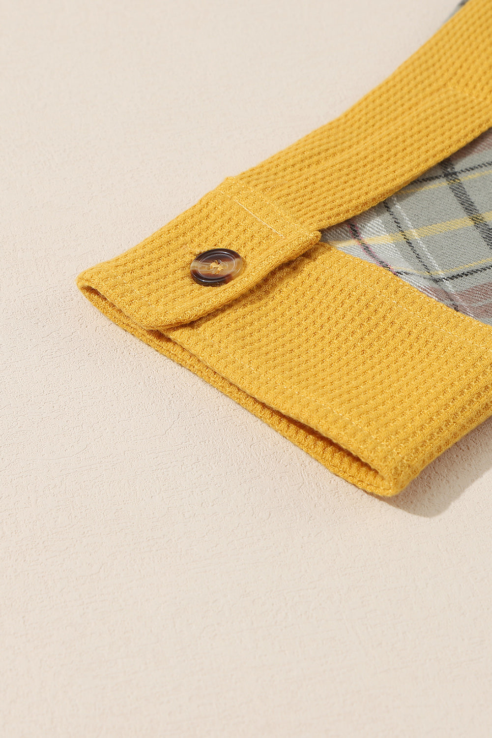 Patchwork à plaid à gaufre jaune à sweat à capuche Henley à poche