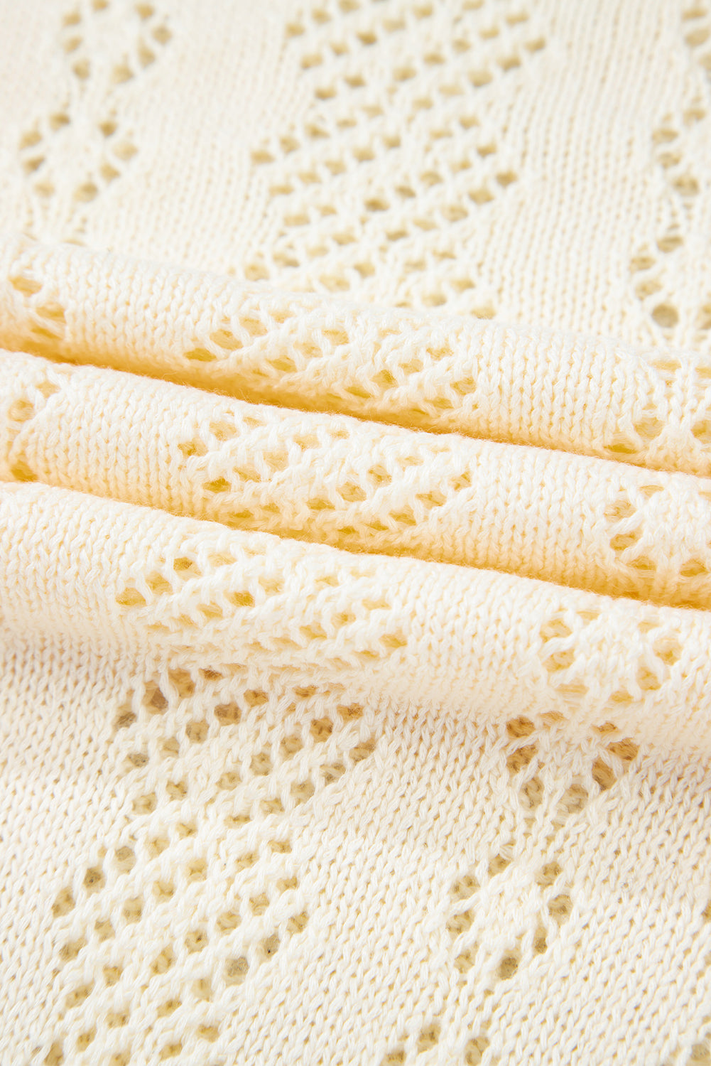 Pull beige à manches courtes bouffantes *