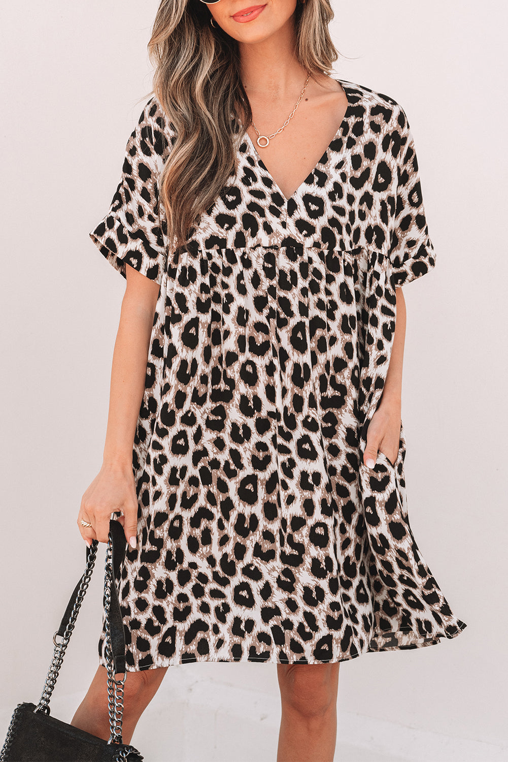 Khaki mini-Robe with Guépard print *