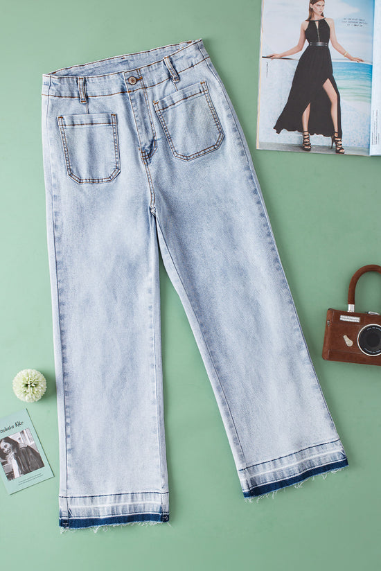 Short jeans with faded contrast pockets and edges with beautiful blue acid