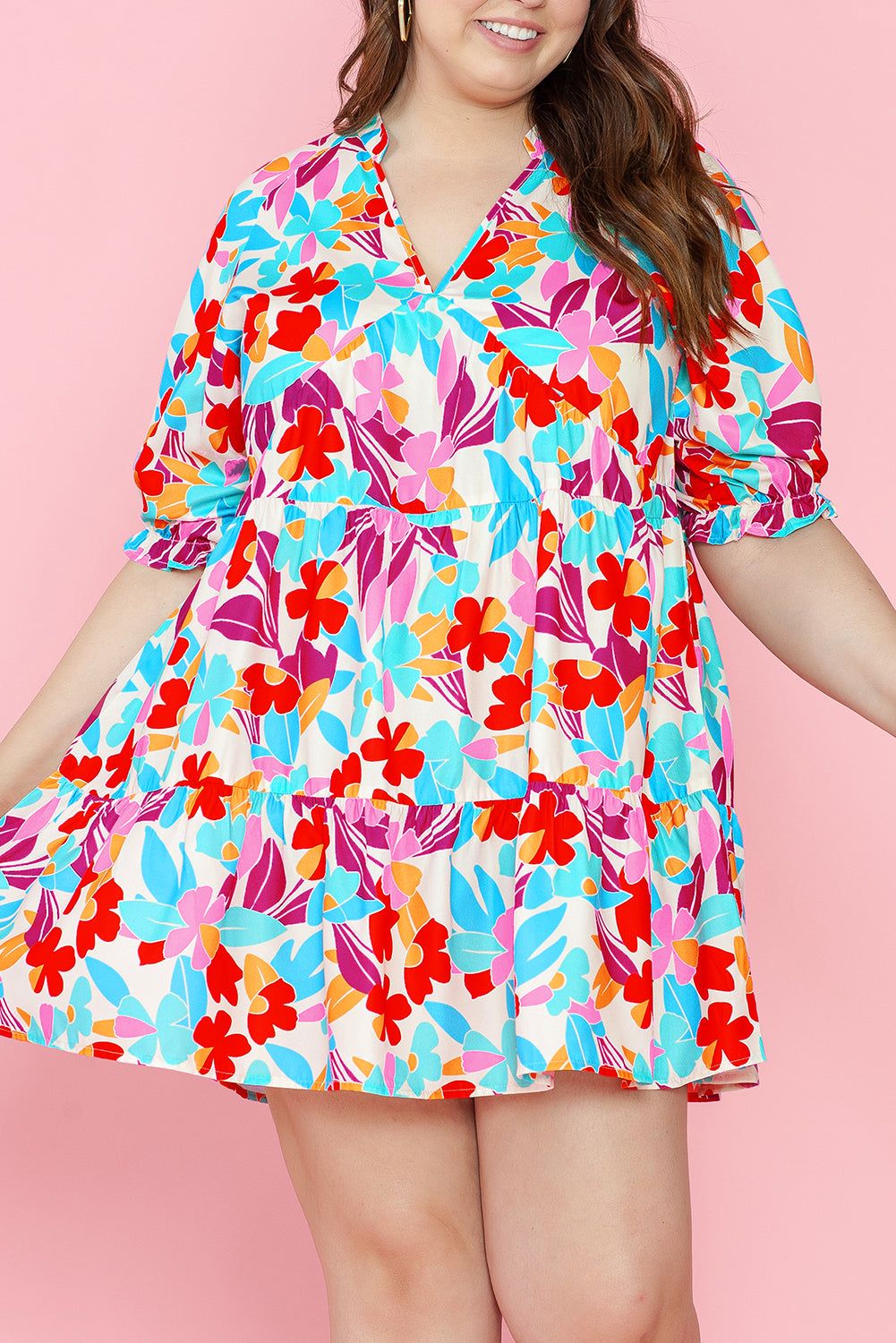 Robe grande taille fleurie multicolore à col en V et volants