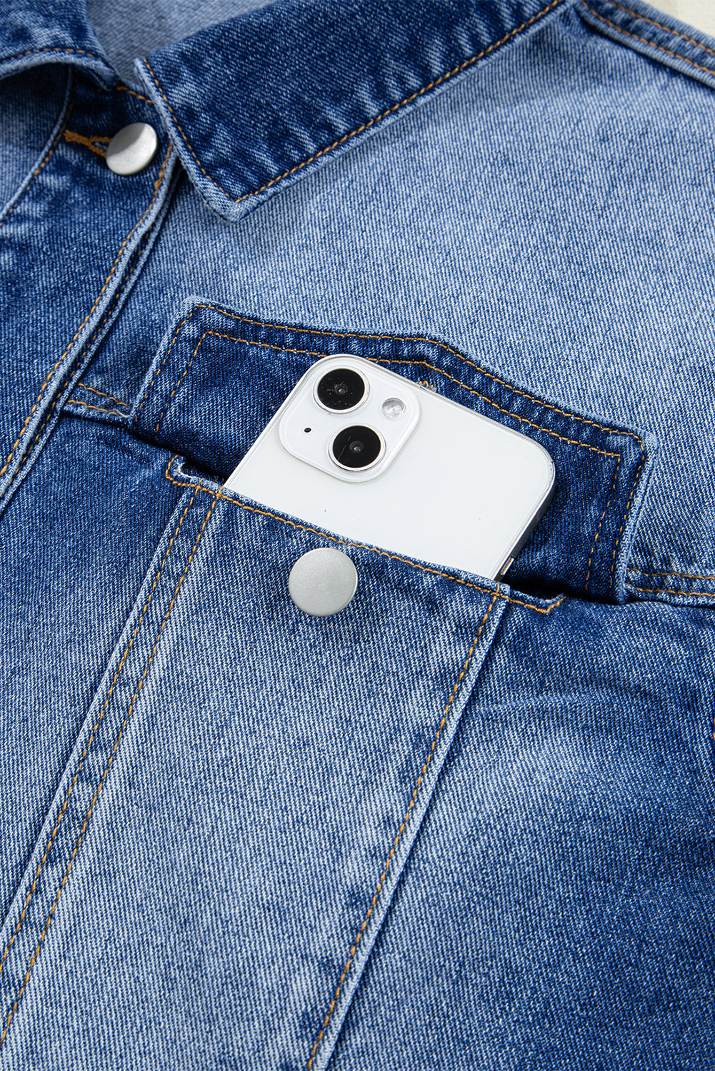 Short -sleeved denim jacket *