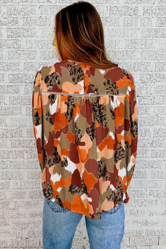 Long sleeve blouse abstract print