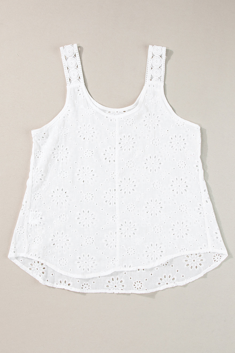 Débardeur blanc à broderies d'œillets-A WOMAN WE LOVE