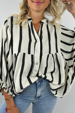 Bully -shaped flip -flined buttoned shirt with black stripes