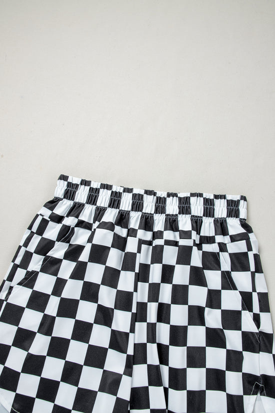 Decatracted shorts high waist with black checkered print *