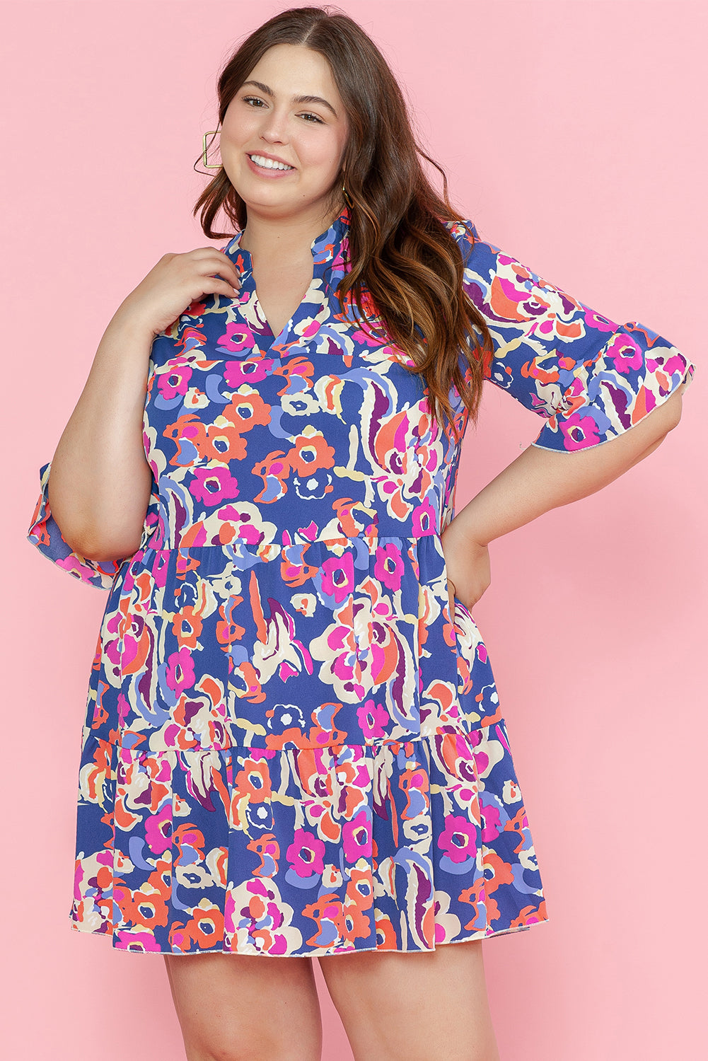 Blue mini-ruffle with ruffle and 3/4 sleeves with large floral print