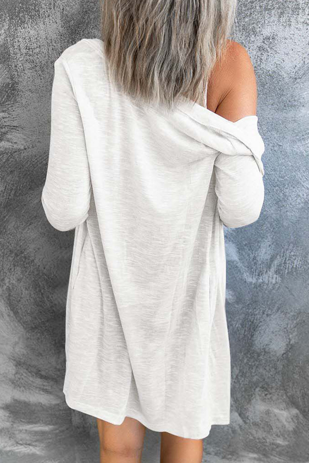 Cardigan blanc à boutons ouverts de couleur unie-A WOMAN WE LOVE