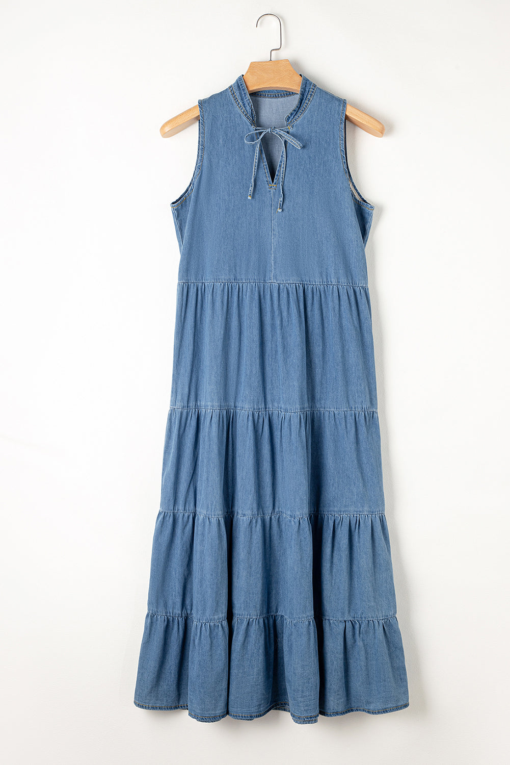 Vestido de chambray maxi en niveles sin mangas