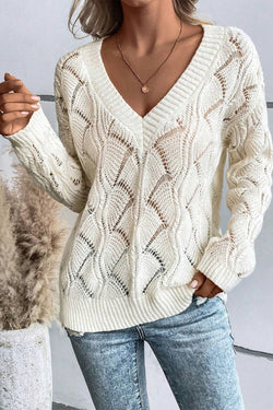 Pull beige en tricot ajouré à col en V *