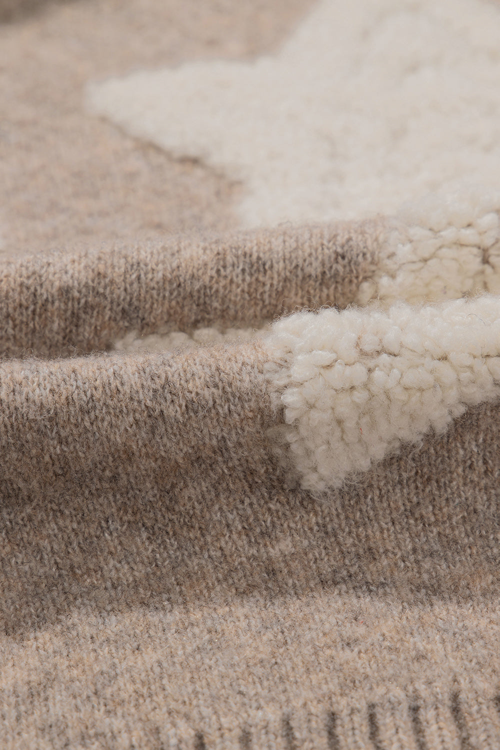 Cardigan pull texturé kaki à motif d'étoiles en sherpa avec poches-A WOMAN WE LOVE