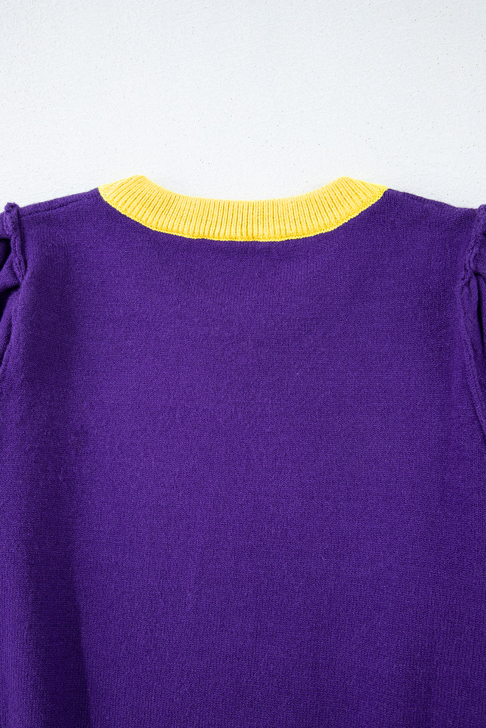 Pull à manches courtes bouffantes à blocs de couleurs Rugby à sequins violet